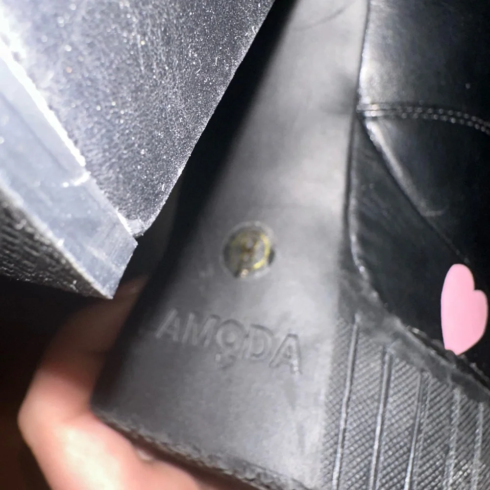 LAMODA Black Platform Mary Janes chunky Heels Pink Hearts 8 punk goth academia